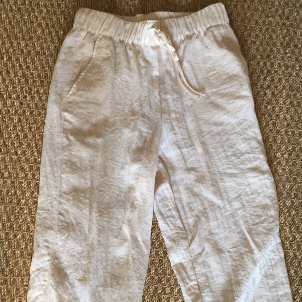 Cream wrinkle material pants. H and M size S